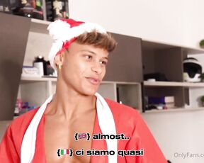 Denis Dosio aka denisdosio OnlyFans - 4SOME PER NATALE  ,$ Questanno questo bambino ha fatto una letterina dei regali