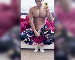 Denis Dosio aka denisdosio OnlyFans - WELCOME SUNDAY! pt1 {} La domenica ho sempre una voglia matta di farvi sborrare a schizzo