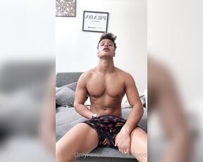 Denis Dosio aka denisdosio OnlyFans - Sunday morning sempre bagnato per i miei fan always wet for my fans