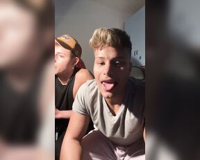 Denis Dosio aka denisdosio OnlyFans - VUOI VEDERE LA LIVE CON MANUEL ecco qui la prima parte che abbiamo fatto free