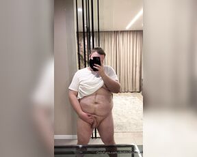 ChubbyAlex aka chubbyboy2022 - 12-12-2023 OnlyFans Video - I cant walk past the mirror without showing off my sexy, plump body