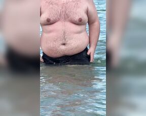 ChubbyAlex aka chubbyboy2022 - 08-22-2024 OnlyFans Video - Would you like to swim in the sea with me Check out my summer vacation photos