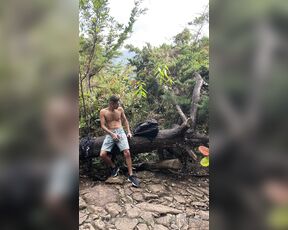 Esteban aka fuchsbau87 - 12-04-2022 OnlyFans Video - Que rico es hacerse una  al aire libre y sentir esa adrenalina de que alguien