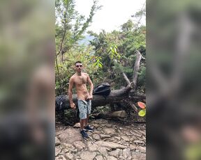 Esteban aka fuchsbau87 - 12-04-2022 OnlyFans Video - Que rico es hacerse una  al aire libre y sentir esa adrenalina de que alguien