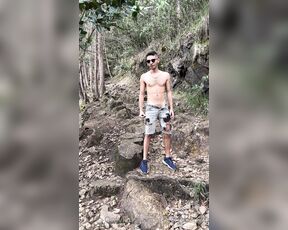 Esteban aka fuchsbau87 - 12-17-2022 OnlyFans Video - Casi me ven jugando con mi