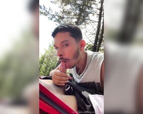 Esteban aka fuchsbau87 - 02-18-2024 OnlyFans Video - Me llevé al parcero de caminata y por allá en un mirador del cerro le saqué