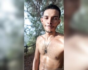 Esteban aka fuchsbau87 - 02-11-2024 OnlyFans Video - Lluvia, solecito y paja la combinación perfecta, solo falto una boquita que se tragará toda mi