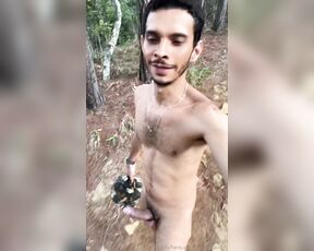 Esteban aka fuchsbau87 - 10-27-2024 OnlyFans Video - De paseo por el bosque desnudo y haciendo travesuras