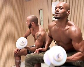 Ricardo Prince aka ricardoprincex - 03-29-2020 OnlyFans Video - Hot and Sweaty gym session with the legend that is ryheim Shabazz