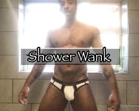 Ricardo Prince aka ricardoprincex - 04-30-2020 OnlyFans Video - I got some milk for yall after knocking one off in the shower