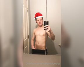 Zaddy shlong leg aka zaddyshlongleg - 12-25-2020 OnlyFans Video - HO HO HO  Merry Christmas Everyone  I wish everyone a happy, healthy, safe, peaceful