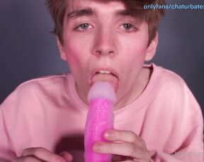 Bedheadboy aka goodshyboy - 08-01-2021 OnlyFans Video - comfy boy blowjob x