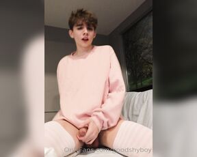 Bedheadboy aka goodshyboy - 12-26-2021 OnlyFans Video - Vertical edging and 4 days of milk x