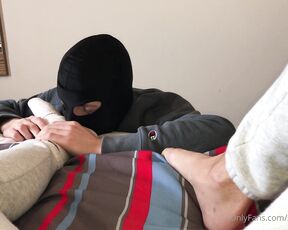 Master Max aka newmastermax - 04-21-2022 OnlyFans Video - 31 minutes _ Cute Scottish dude domination, feet socks sucking and face smothering subguy29 Ill