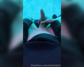 Twink Idiot aka twinkidiot - 05-23-2023 OnlyFans Video - this was the first cumshot i recorded, my phone was literally in my mouth for the