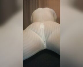 Queerbunnybabe aka queerbunnybabe - 02-01-2020 OnlyFans Video - Cow booty, just to break things up