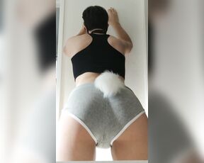 Queerbunnybabe aka queerbunnybabe - 01-07-2020 OnlyFans Video - Bunny butt bunny butt bunny bunny bunny butt