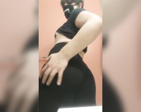 Queerbunnybabe aka queerbunnybabe - 03-17-2020 OnlyFans Video - People always tell me how good my butt looks in leggings