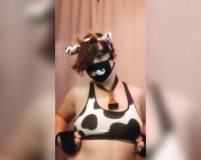 Queerbunnybabe aka queerbunnybabe - 03-10-2020 OnlyFans Video - I love my udders