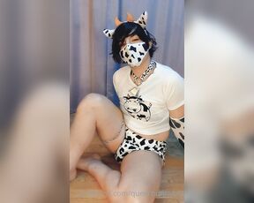 Queerbunnybabe aka queerbunnybabe - 01-08-2021 OnlyFans Video - Moocow boifriend here with some cute and wholesome content Lets get through this crazy world together