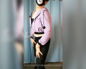 Queerbunnybabe aka queerbunnybabe - 06-24-2022 OnlyFans Video - I know what you all like