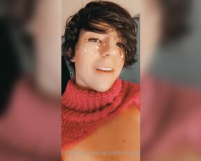 Queerbunnybabe aka queerbunnybabe - 12-25-2022 OnlyFans Video - I hope youre all having a good weekend  Happy holidays if youre celebrating and otherwise