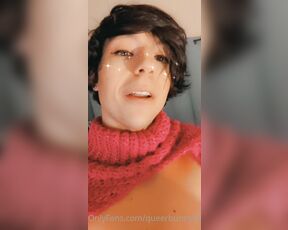 Queerbunnybabe aka queerbunnybabe - 12-25-2022 OnlyFans Video - I hope youre all having a good weekend  Happy holidays if youre celebrating and otherwise