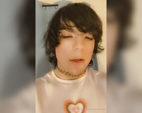 Queerbunnybabe aka queerbunnybabe - 02-14-2024 OnlyFans Video - Little message for you all  I love you so much