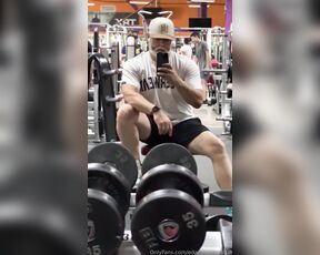 Edgar Armenta aka edarmentaoficial - 07-12-2024 OnlyFans Video - Daddy a vuelto al Gym