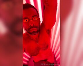 Franco Nunez aka franconunezxxx - 02-19-2024 OnlyFans Video - Red light therapy