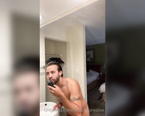 Franco Nunez aka franconunezxxx - 07-03-2020 OnlyFans Video - Grooming my beard who likes a bearded guy