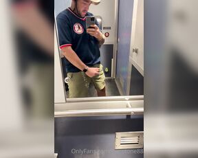 Joe Stone aka joe_stone88 - 05-16-2022 OnlyFans Video - We took turns in the bathroom on the train to the Cardinals game