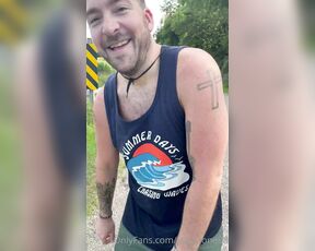 Joe Stone aka joe_stone88 - 07-31-2022 OnlyFans Video - A little blow job in the middle of the road after our float trip