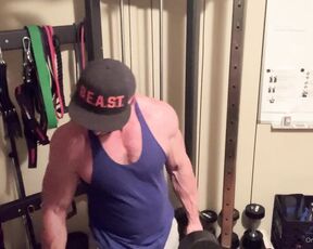 Muscled Madison aka cmadison - 04-10-2020 OnlyFans Video - Biceps