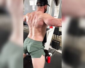 Muscled Madison aka cmadison - 12-08-2024 OnlyFans Video - Thought Id give you a 360 view