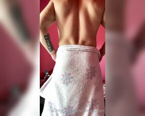 Steve Raider aka steveraider - 06-01-2021 OnlyFans Video - Ofcourse I made a back side after shower for my piggies