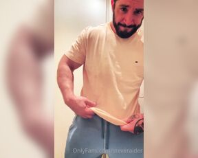 Steve Raider aka steveraider - 07-16-2023 OnlyFans Video - Bathroom break  happy Sunday my piggies