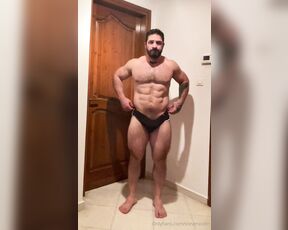 Steve Raider aka steveraider - 07-19-2024 OnlyFans Video - Finish the gym week with a good flex and show off