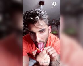 Facundo Antunes aka facundoantunes1 - 12-18-2020 OnlyFans Video - Solo comía una manzana luego de ir al gimnasio hasta que me imagine que esa manzana