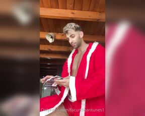 Facundo Antunes aka facundoantunes1 - 12-20-2020 OnlyFans Video - Llego Papa Noel  y está ansioso por darles sus regalos navideños, es un Papa Noel