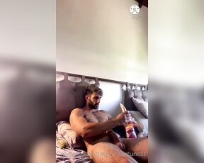 Facundo Antunes aka facundoantunes1 - 02-12-2021 OnlyFans Video - Me desperté con la verga muy dura y me puse a jugar con mi masturbador casero