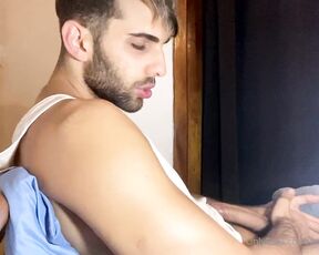 Facundo Antunes aka facundoantunes1 - 05-05-2021 OnlyFans Video - A ustedes también les pasa que se levantan con la verga dura como a mi