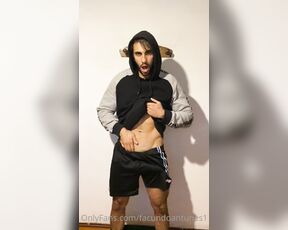 Facundo Antunes aka facundoantunes1 - 05-14-2021 OnlyFans Video - Había un cumpleaños en casa entonces no podía hacer mucho ruido me fui para mi habitación