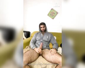 Facundo Antunes aka facundoantunes1 - 06-28-2021 OnlyFans Video - Hola bebe  un día que no subo video y me extrañas , me encanta cuando