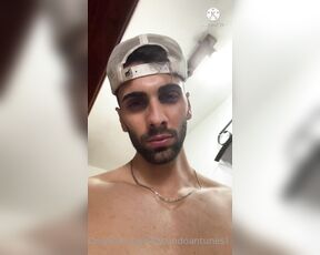 Facundo Antunes aka facundoantunes1 - 07-28-2021 OnlyFans Video - Tenía unos minutos libres antes de irme, así que decidí grabarles un video bien caserito Te