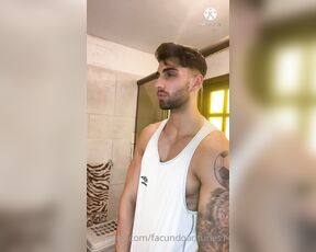 Facundo Antunes aka facundoantunes1 - 11-04-2021 OnlyFans Video - Nos bañamos juntos papi  me tuve que meter los dedos en el culo porque no