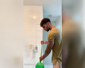 Facundo Antunes aka facundoantunes1 - 01-09-2022 OnlyFans Video - Aviso  Busco pasivo que sepa barrer, cocinar y planchar, a cambio le daré mi pija