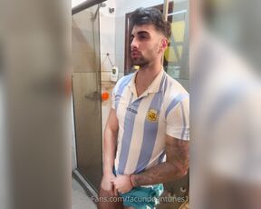 Facundo Antunes aka facundoantunes1 - 07-12-2022 OnlyFans Video - Vamos a bañarnos Tuve un partido de fútbol  pero quede con mucha energía  Y