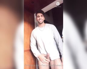 Facundo Antunes aka facundoantunes1 - 06-05-2022 OnlyFans Video - Esto es lo que tengo que hacer en un día tan frió como este , después