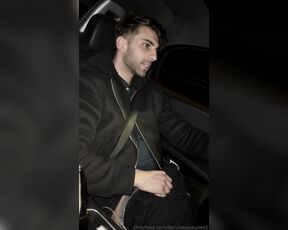 Facundo Antunes aka facundoantunes1 - 09-11-2023 OnlyFans Video - Busco a alguien que me la quiera venir a chupar mientras manejo  la única condición